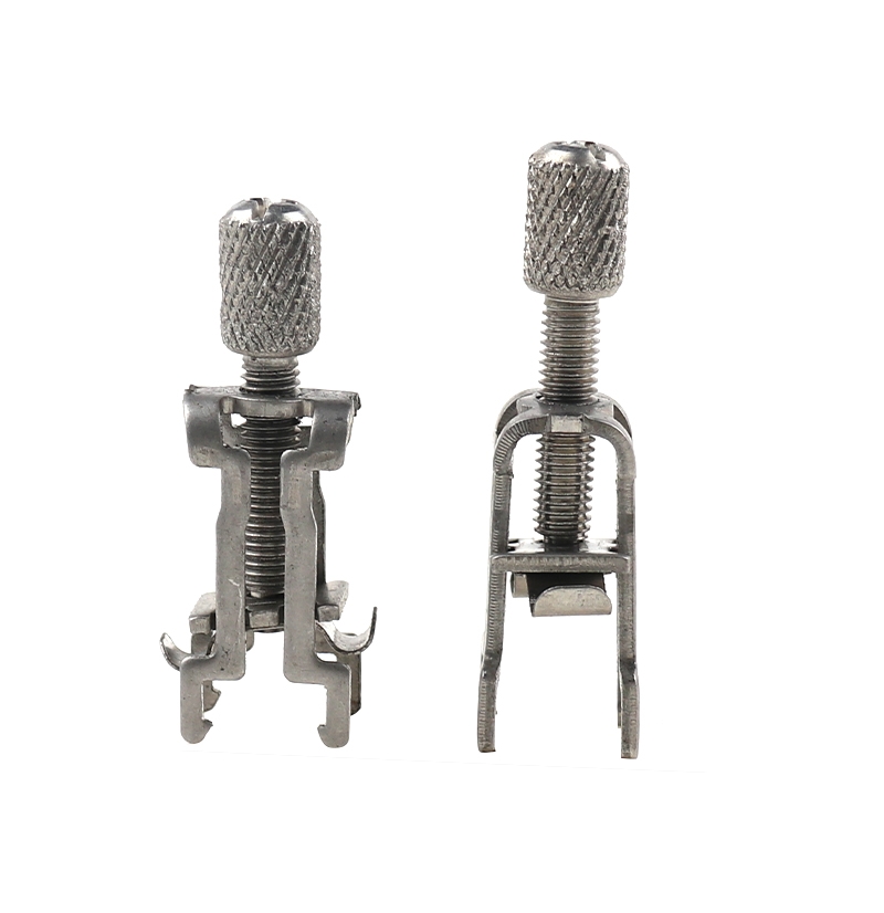 汇流排安装式屏蔽夹用于10x3的铜排上